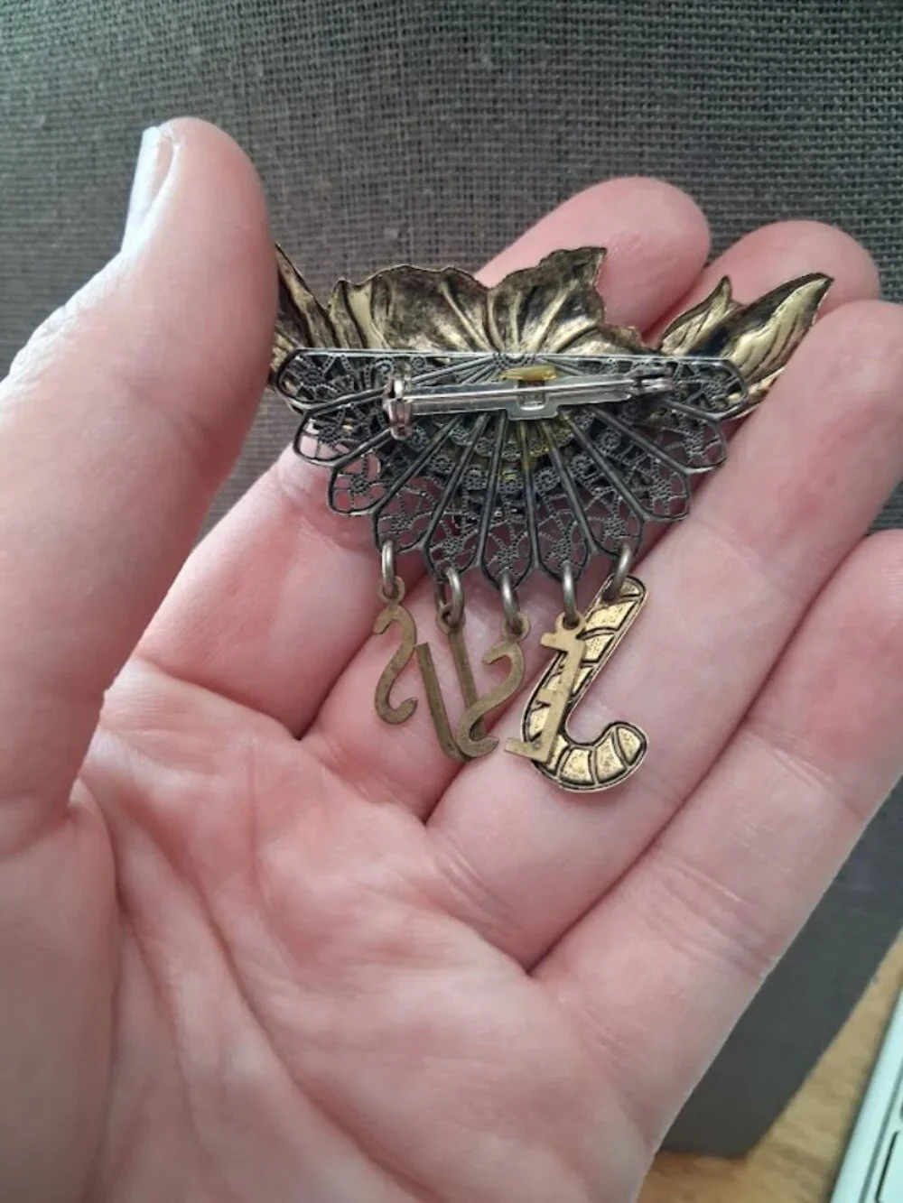 Jesus Flower brooch
